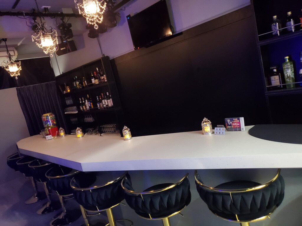 店内カウンター